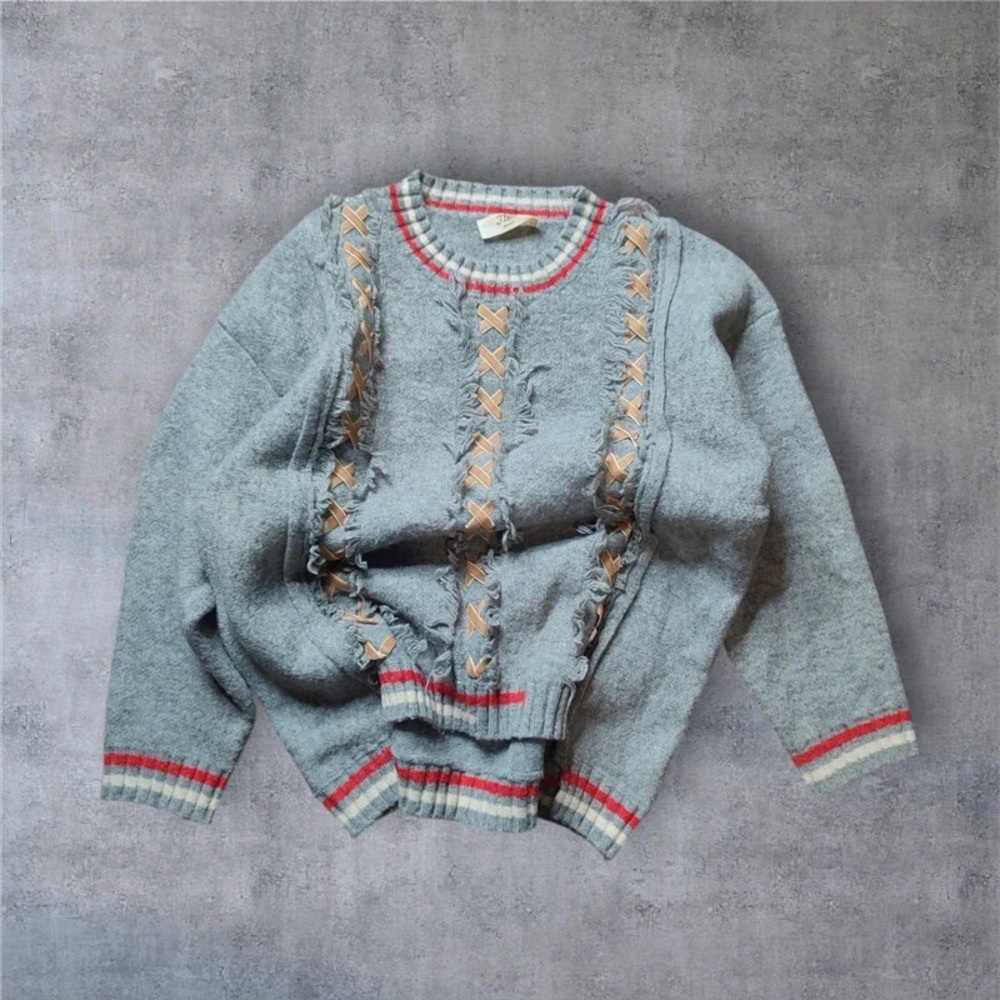 Stylish Gray Sweater with Red and Tan Accents